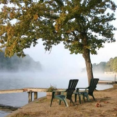 #05 - Lakefront Two Bedroom Cottage- Pet Friendly ホット・スプリングス エクステリア 写真