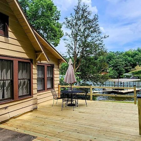 #05 - Lakefront Two Bedroom Cottage- Pet Friendly ホット・スプリングス エクステリア 写真