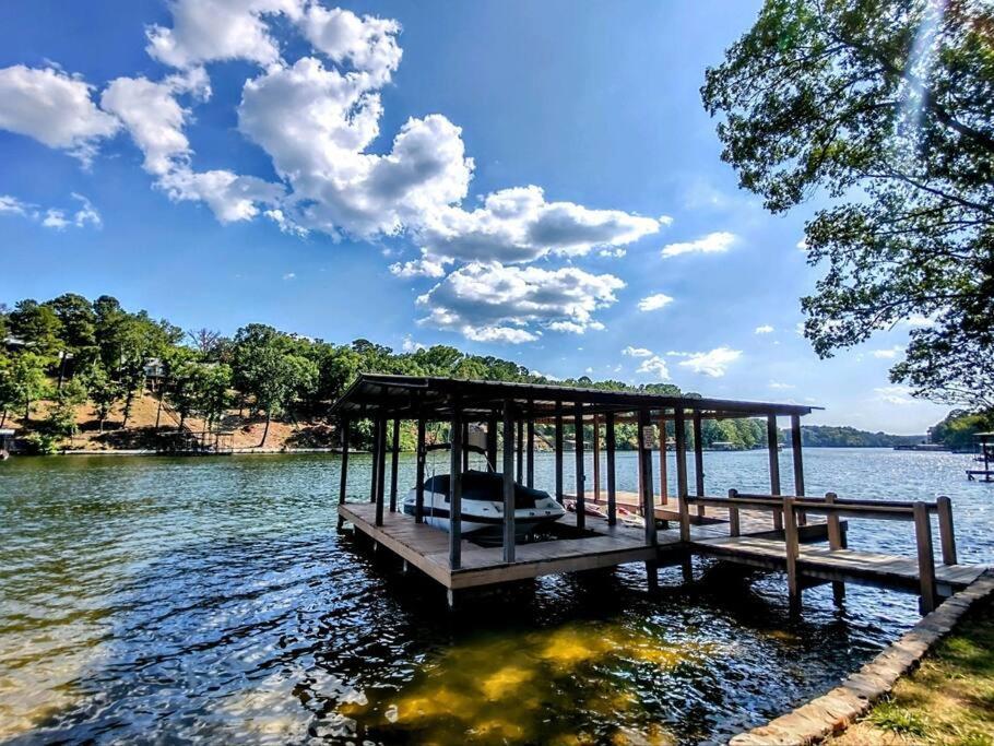 #05 - Lakefront Two Bedroom Cottage- Pet Friendly ホット・スプリングス エクステリア 写真
